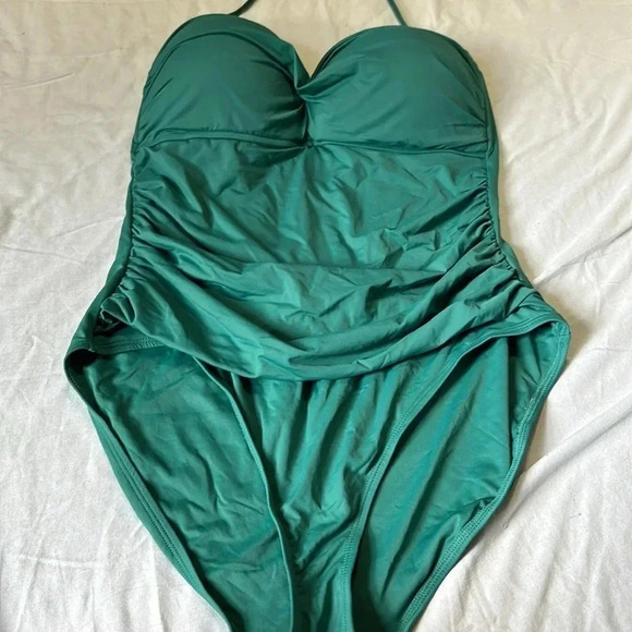 Anne Cole Green Swimsuit Ruched size 16 - Picture 2 of 8
